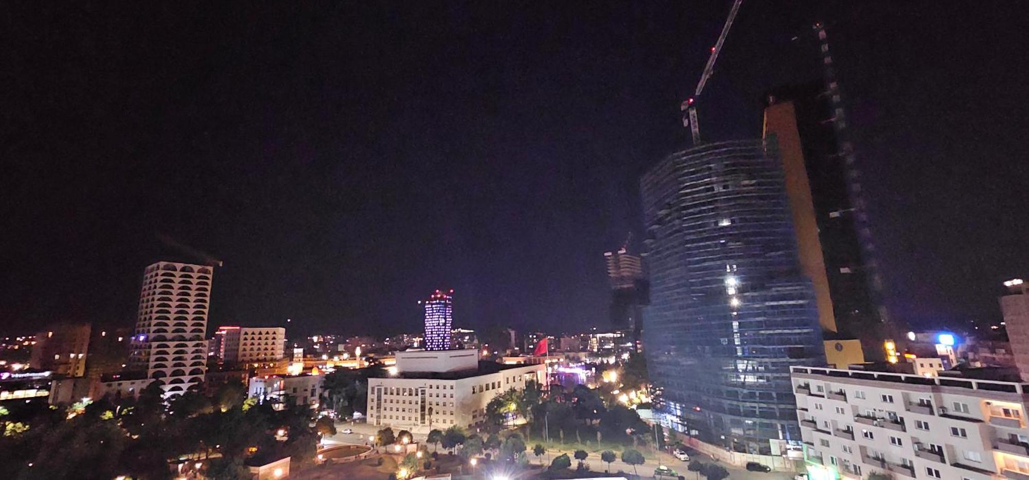Free Parking Skanderbeg Square - Spacious Central Apartment Tirana Exteriör bild
