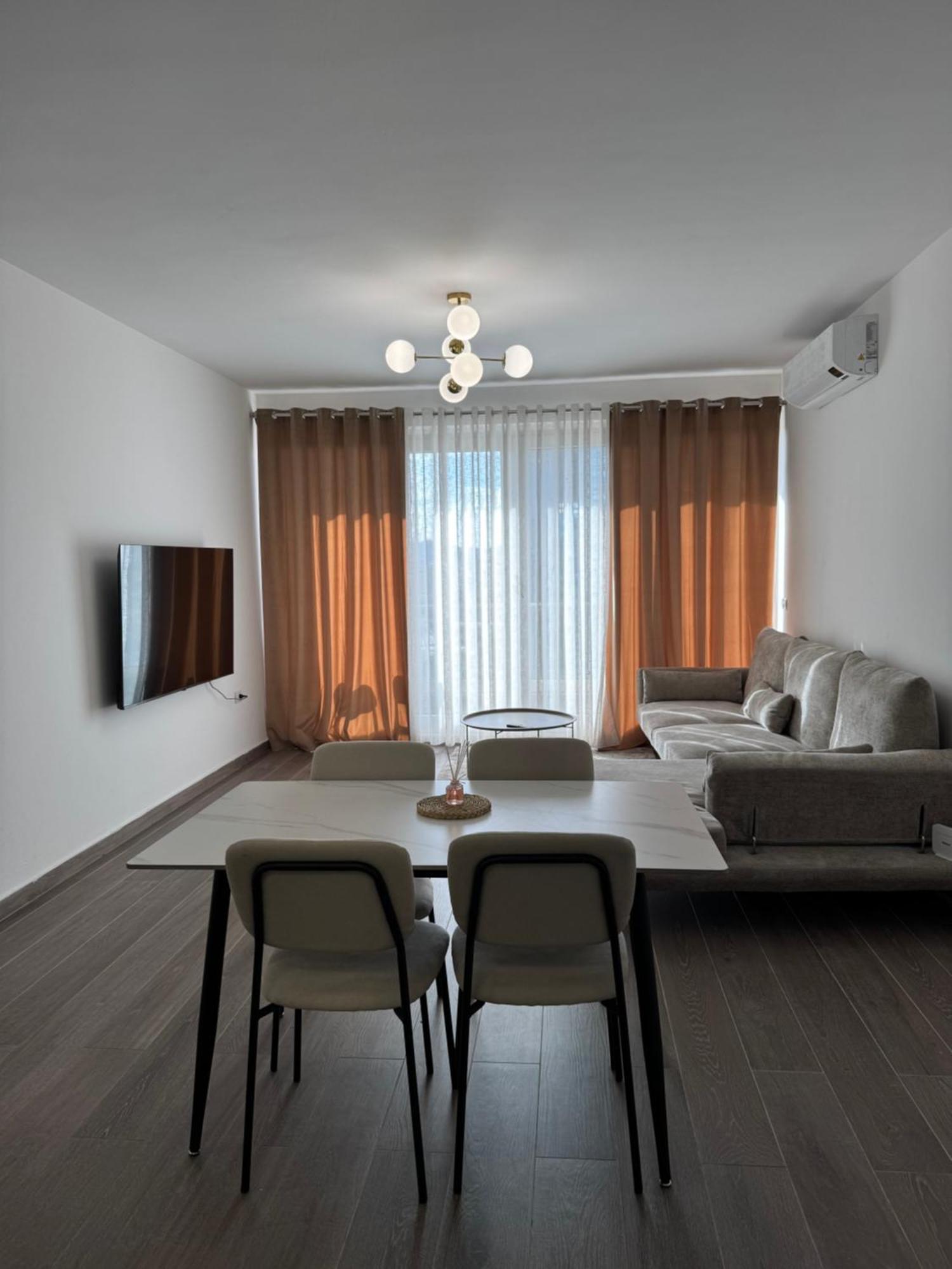 Free Parking Skanderbeg Square - Spacious Central Apartment Tirana Exteriör bild