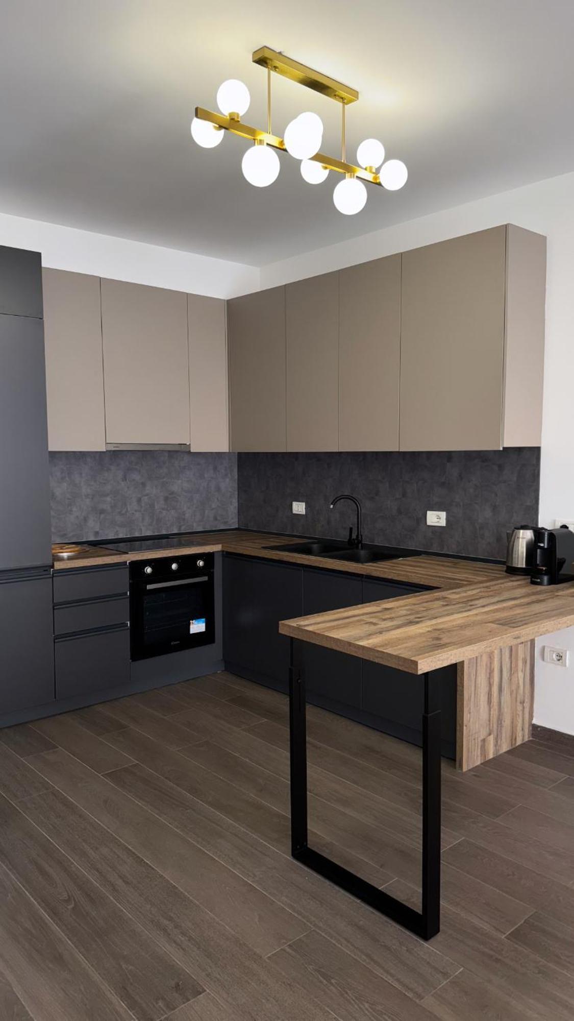 Free Parking Skanderbeg Square - Spacious Central Apartment Tirana Exteriör bild