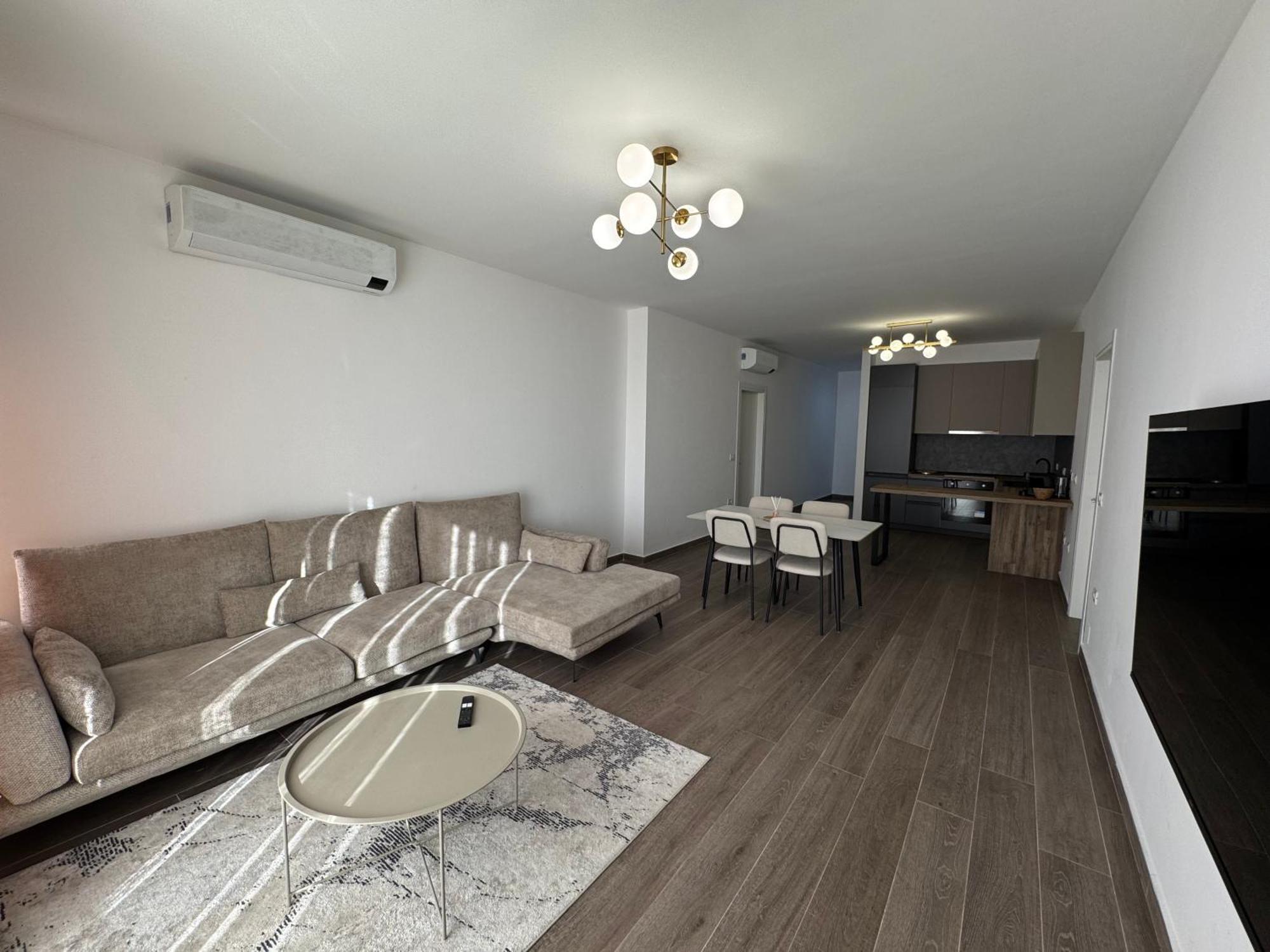Free Parking Skanderbeg Square - Spacious Central Apartment Tirana Exteriör bild